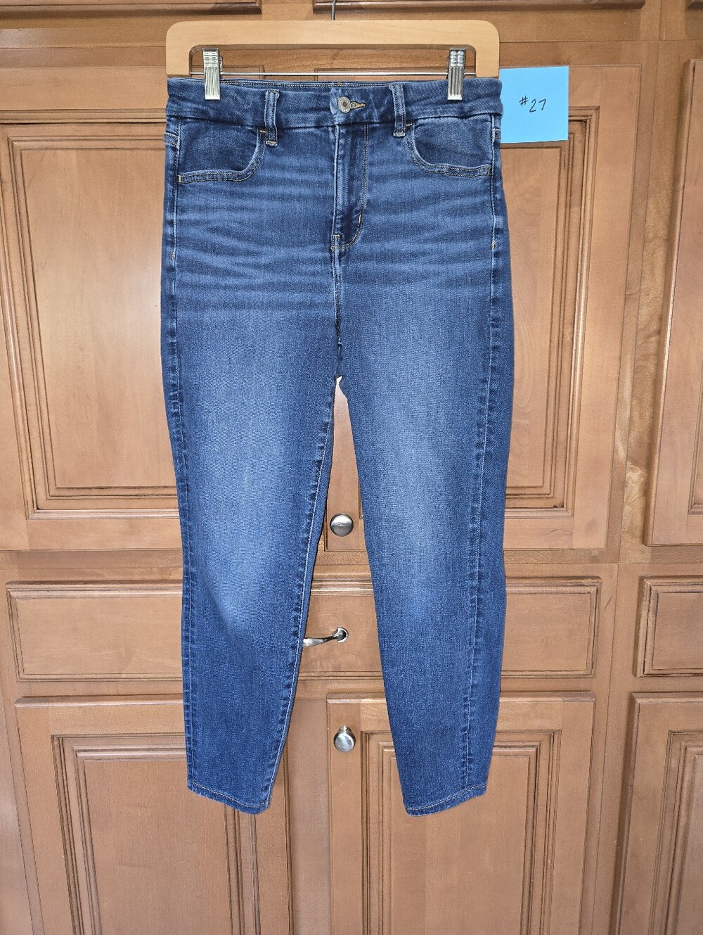 American Eagle Women's size 6 short